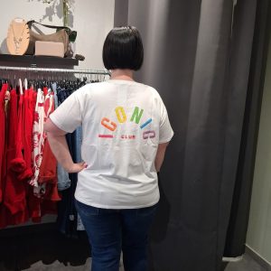 t shirt iconic